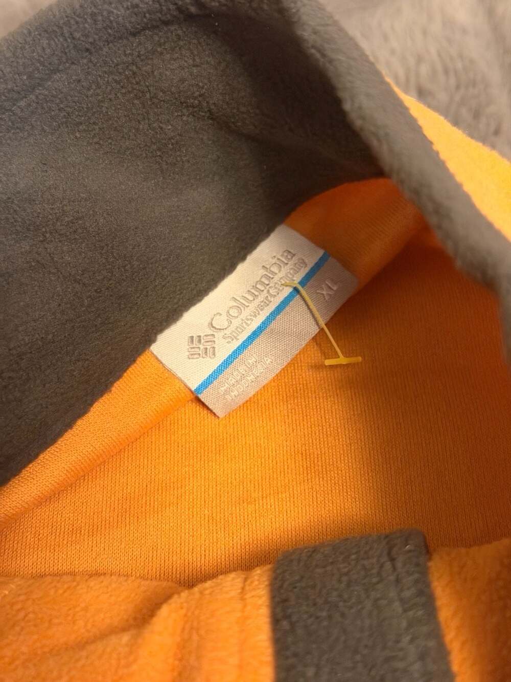 Columbia Men's Orange and Grey Quarter-Zip Fleece Pullover Size XL - Picture 2 of 2